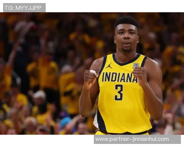 NBA篮球明星在休闲时刻玩手机的趣味瞬间与生活分享 NBA篮球明星在休闲时刻玩手机的趣味瞬间与生活分享